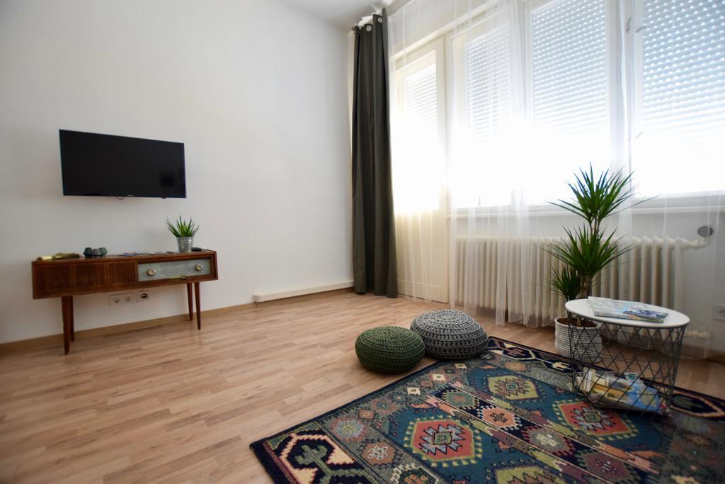 Standard By Hi5 - Fejer Gyorgy St בודפשט